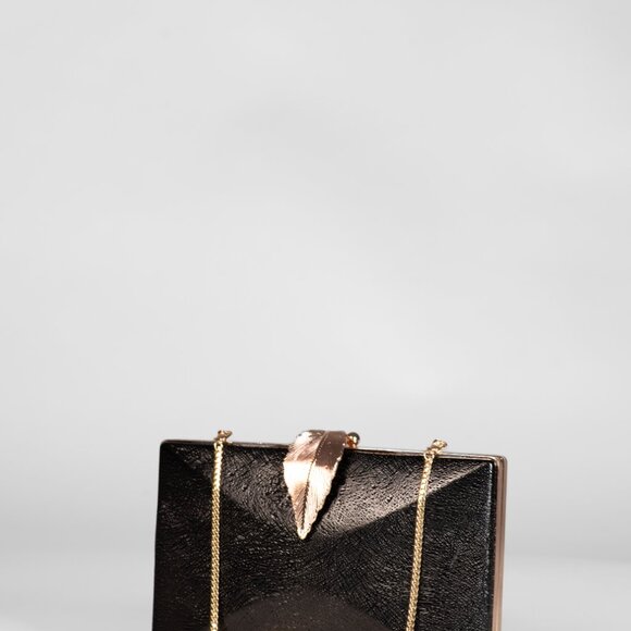 Leaf Clutch - Picture 2 of 2